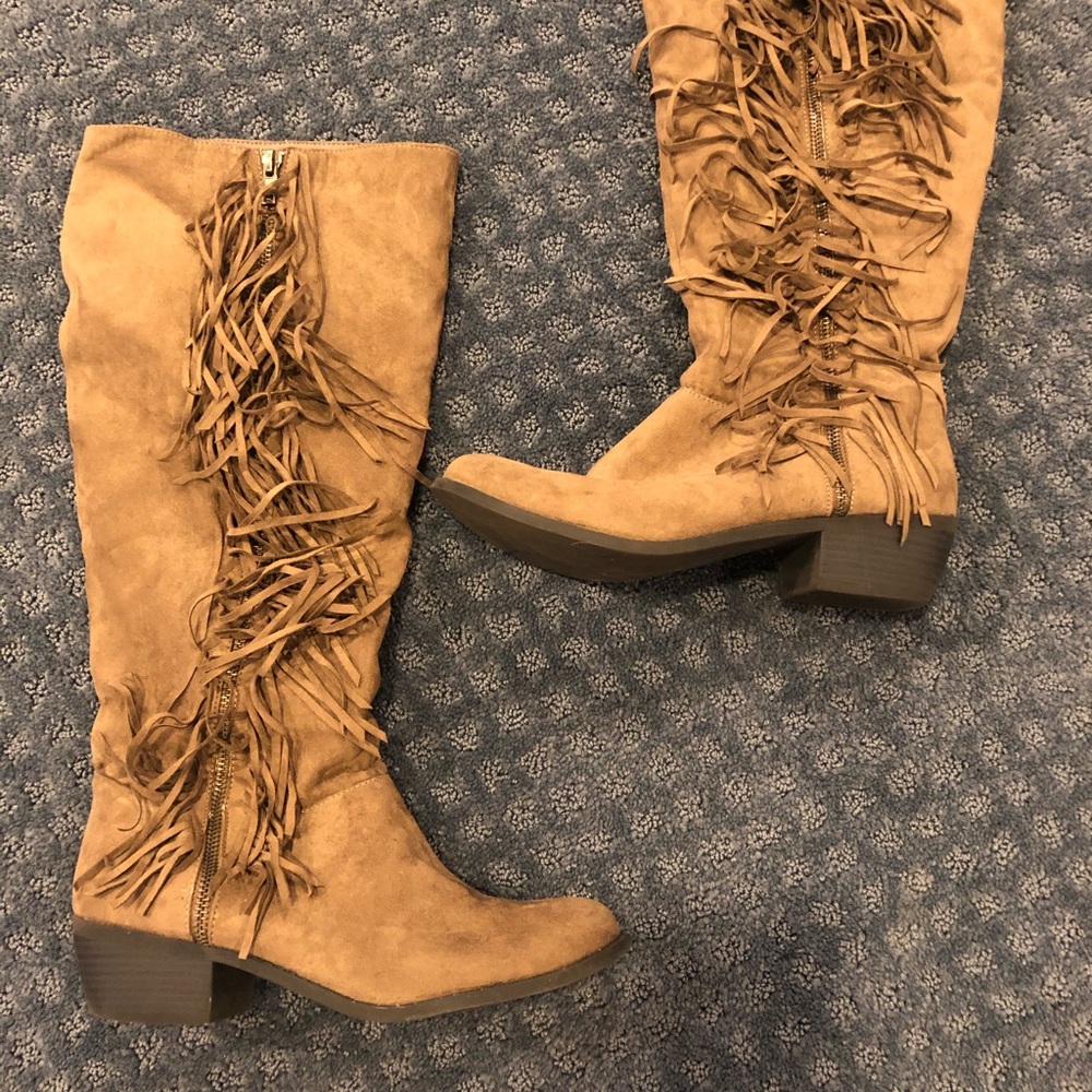 Francesca’s Fringe Boot